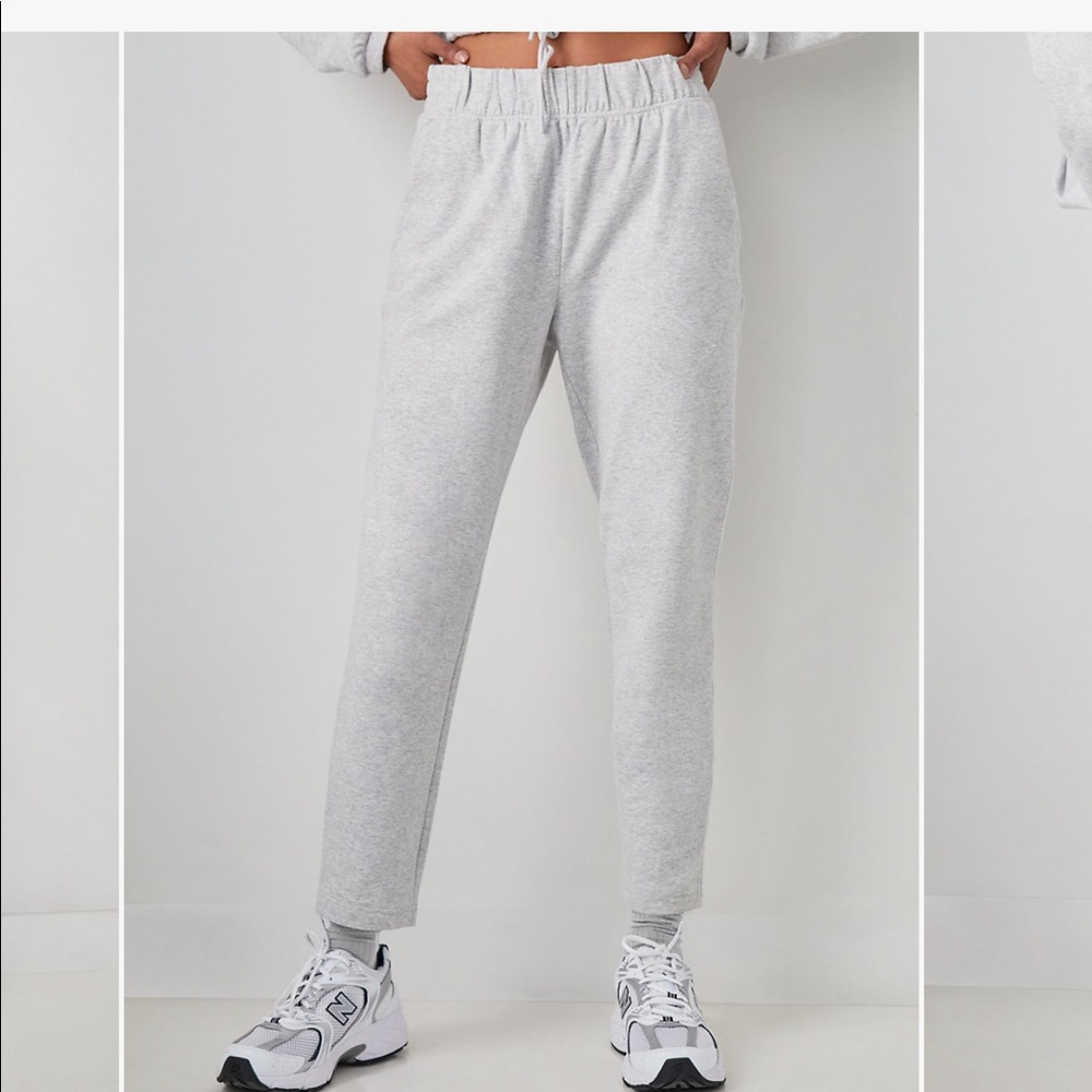 Aritzia rocket pant jogger